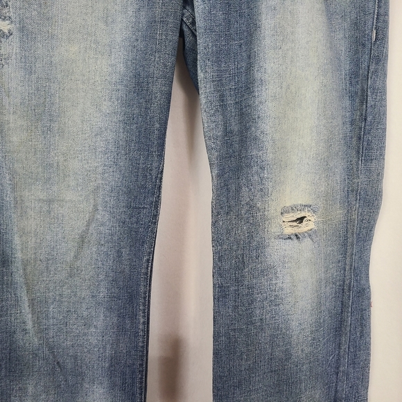 American Rag Woman's Distressed Junior's Denim Blue Jeans, Size: 11 Color: Blue - Picture 8 of 16